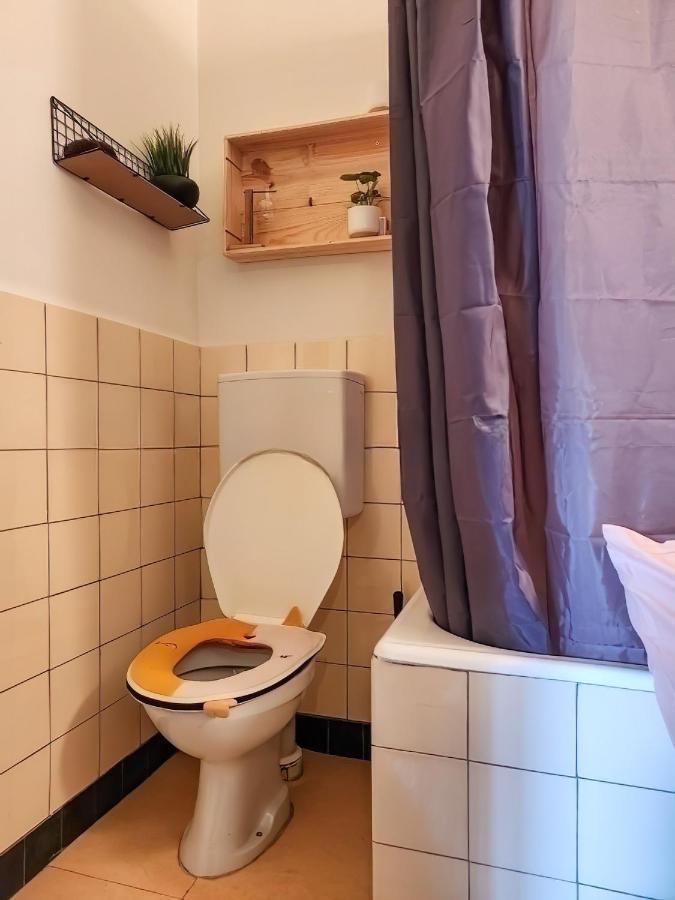 Stylish Flats Apartment *